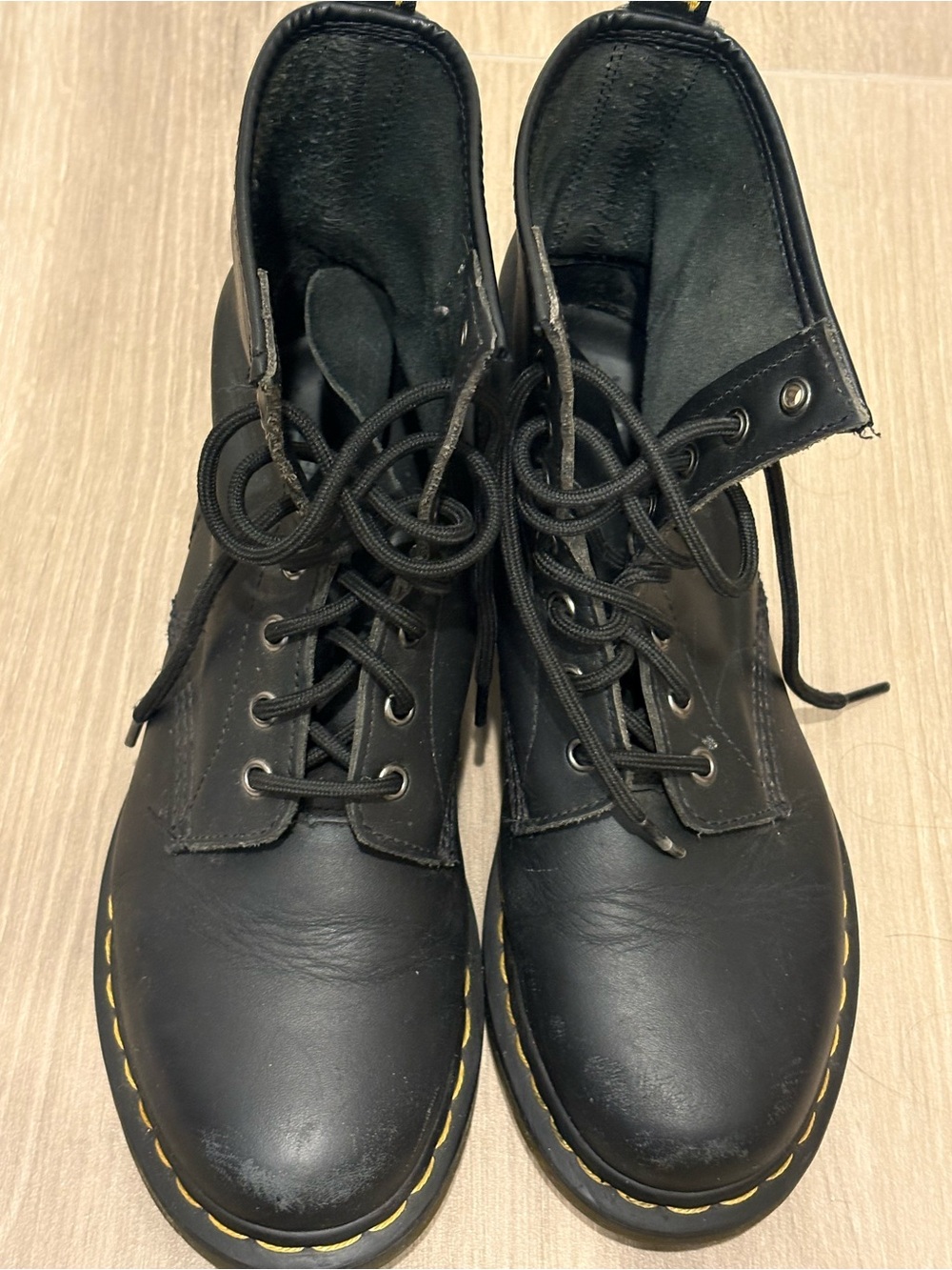 Dr. Martens 1460 Black Smooth Leather 8-Eye Combat Boots Women’s 9